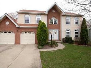 4942 Meadow Crest Dr, Allison Park, PA
