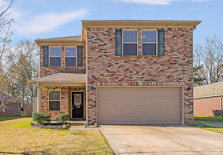 138 Bermuda Lakes Dr — Photo 1