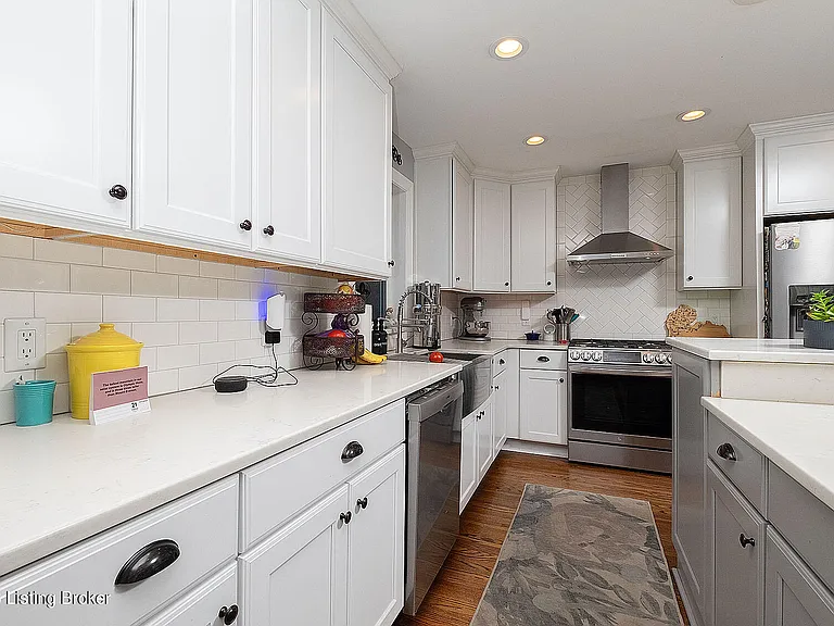 211 S Sherrin Ave — Photo 15