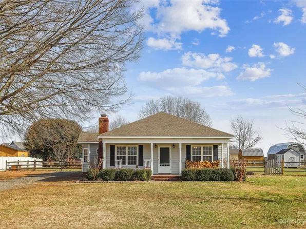 3910 Matthew Dr, Monroe, NC 28110