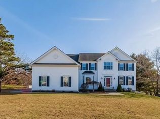 511 Raymond Rd, Plymouth, MA 02360