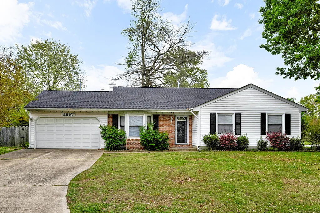 4 bed, 1650 sqft, $5,850 — Photo 1