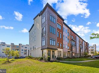 43209 Mongold Sq, Ashburn, VA 20148
