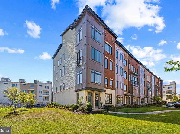 43209 Mongold Sq, Ashburn, VA 20148