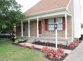 12224 Ridgemont Rd, Louisville, KY 40229