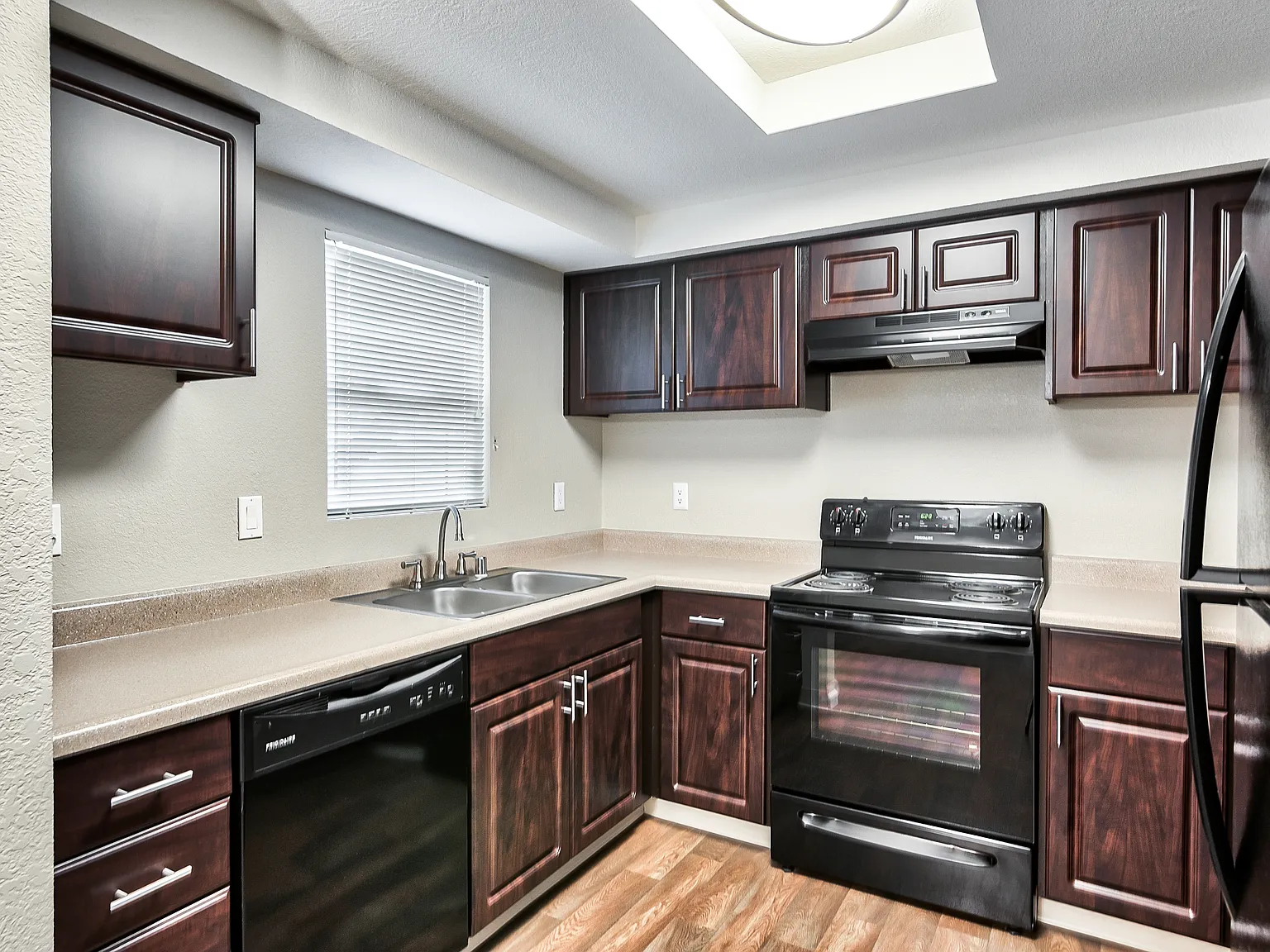 The Lodge at McCarran Ranch Apartment Homes — Photo 3
