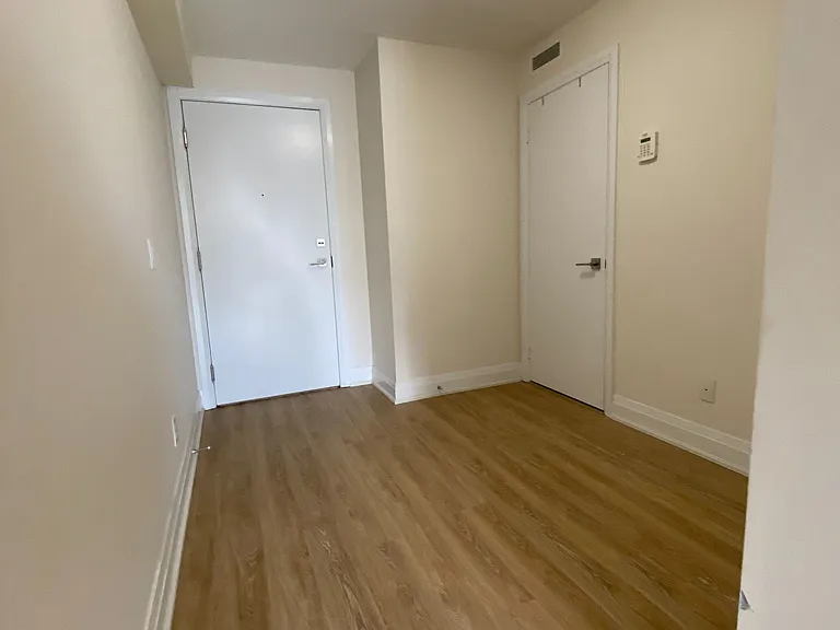 565 Wilson Ave #903 — Photo 6