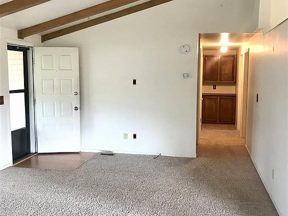 5th image of 150 Sagebrook Dr