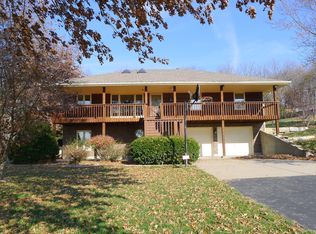 24600 E Bundschu Rd, Independence, MO 64056