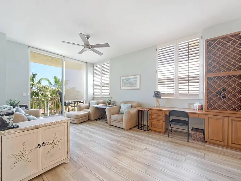 14200 Royal Harbour Ct — Photo 21