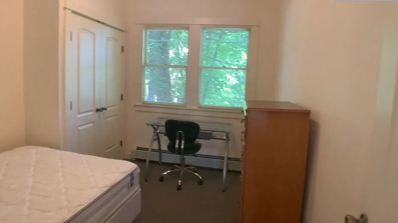 203 Williams Street - 3 — Photo 4