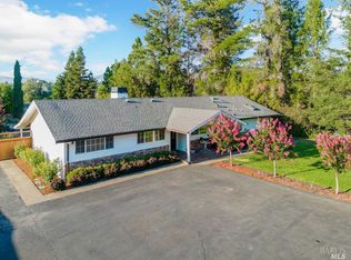 940 Bel Arbres Dr, Redwood Valley, CA 95470