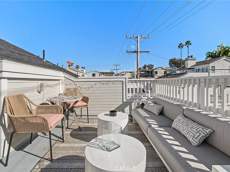 608 Poinsettia Ave #B — Photo 31