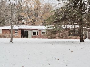 15755 Heather Hill Dr, Brookfield, WI 53005