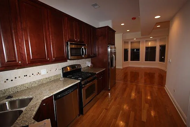 4030 S Cottage Grove Ave — Photo 4