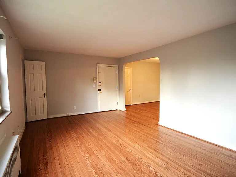 5414 Reading Rd — Photo 3