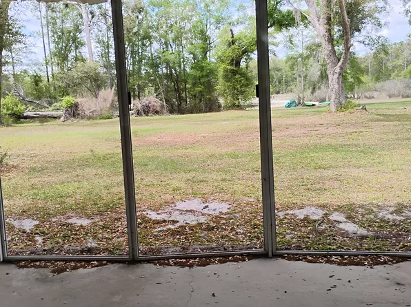 401 SE Falcon Rd, Branford, FL 32008