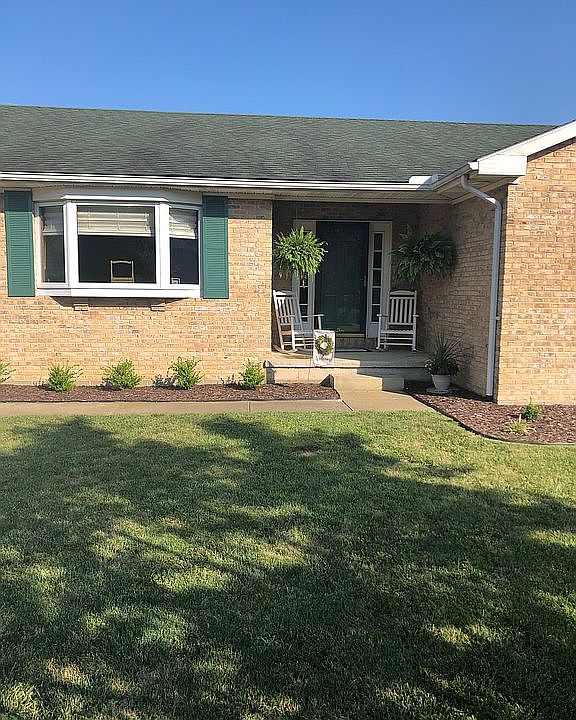1st image of 173 Rosewood Ct