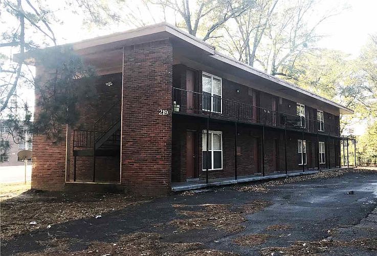 1st image of 219 N Willett St