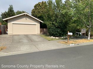 1667 Cunningham Way, Santa Rosa, CA 95403