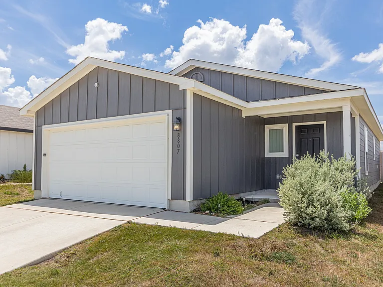 8807 Osprey Trl — Photo 2