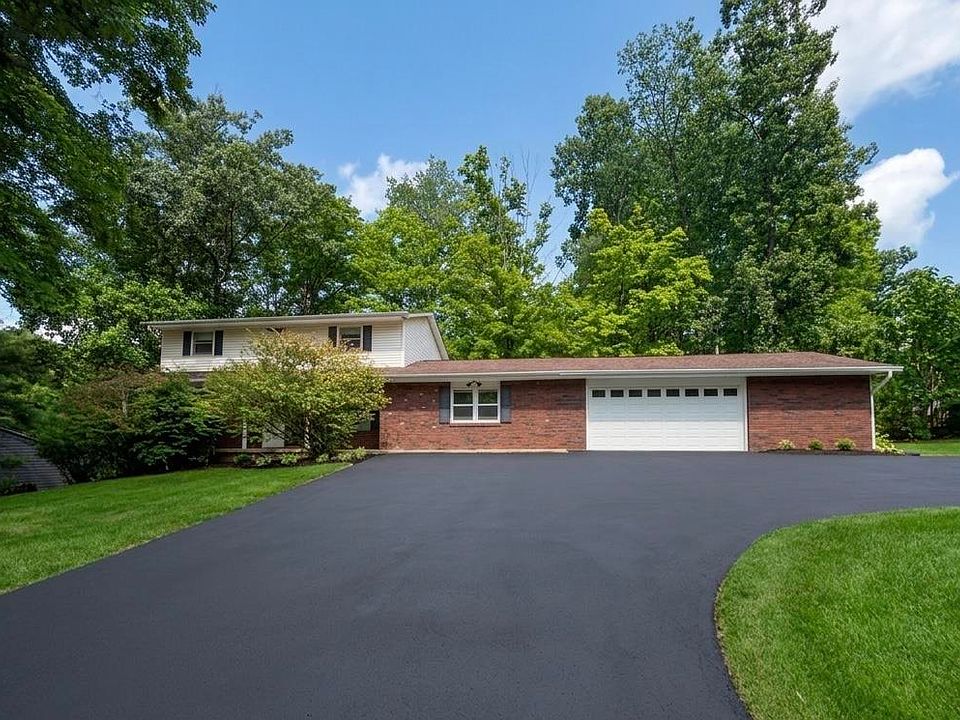 1st image of 1624 N Ridgeway Dr
