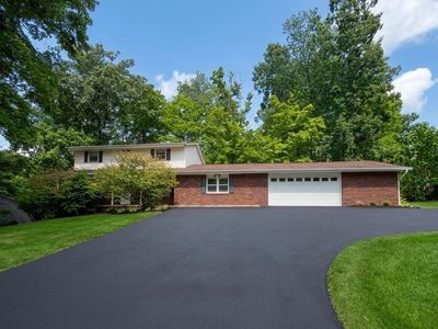 1624 N Ridgeway Dr, Ellettsville, IN, 47429