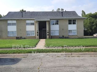 2011 Heritage Dr APT 13, Washington Court House, OH 43160