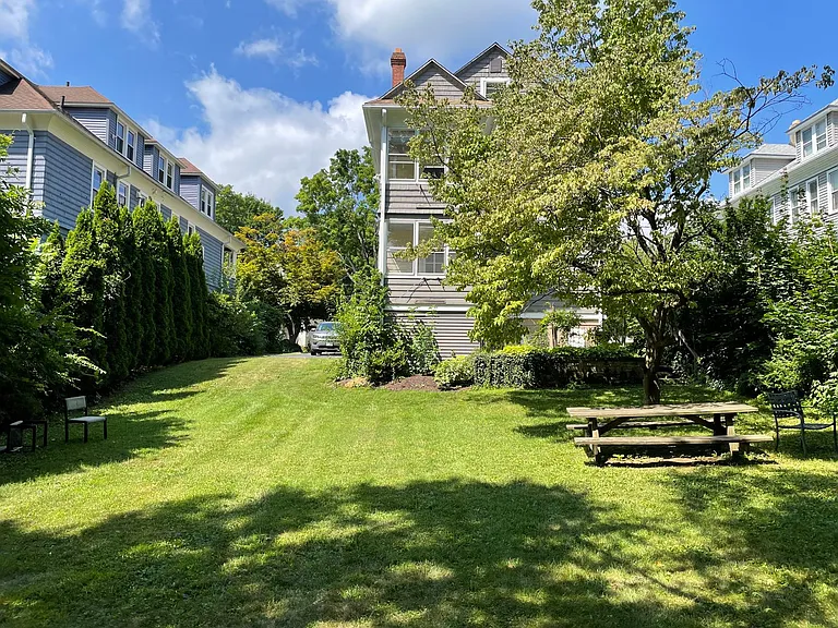 The Grennan Porches — Photo 23