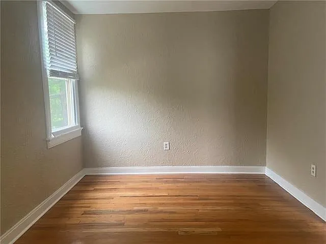 2 bed, 1.5 bath, 1350 sqft, $1,750 — Photo 4