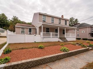 881 Riverside Dr, North Grosvenordale, CT 06255