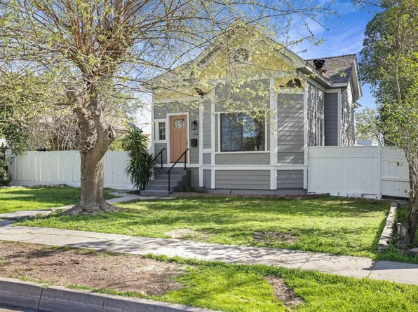 1440 P St, Newman, CA 95360
