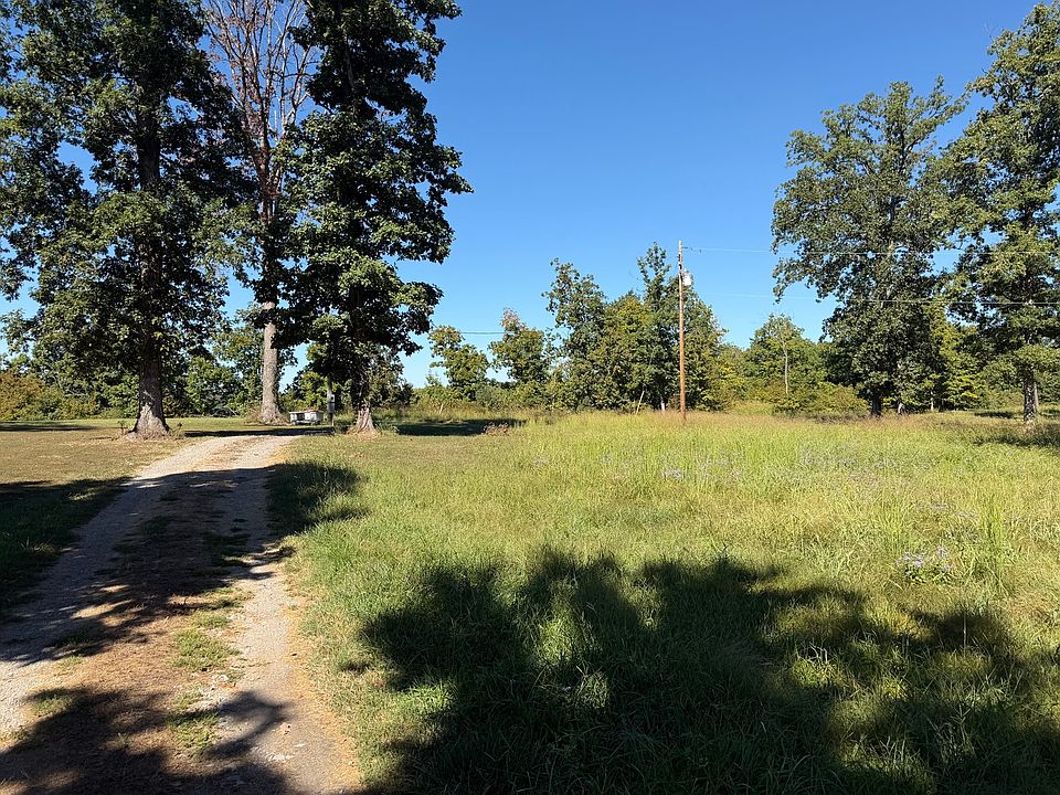 1st image of 4219 Dahlia Rd