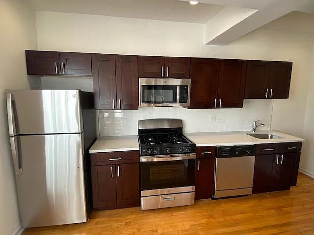 1555 N Mohawk St #C3 — Photo 2