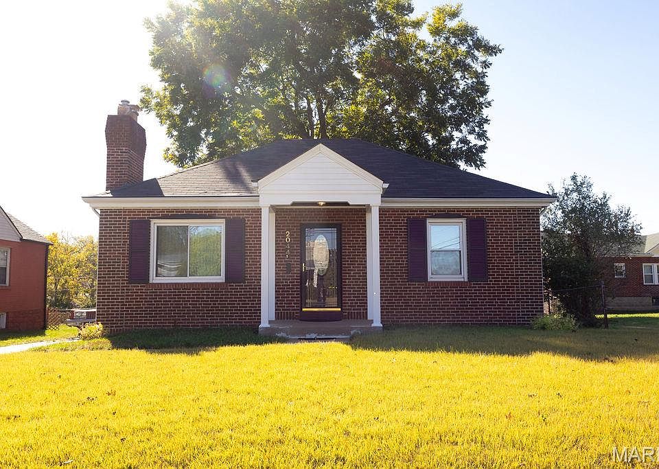 1st image of 2044 Hildred Ave