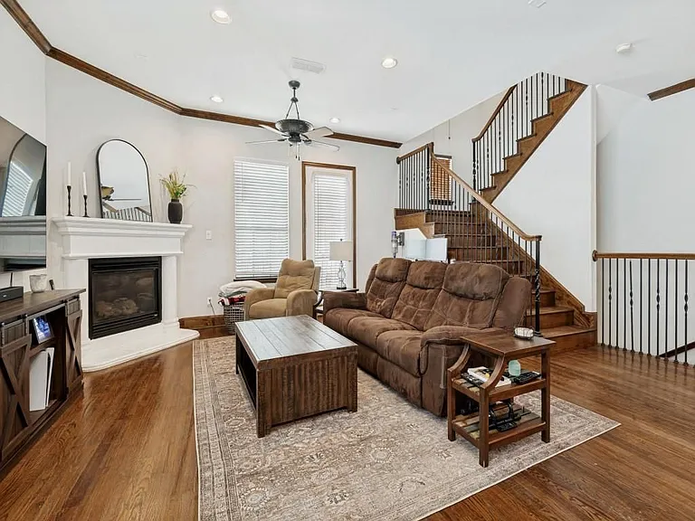 1018 Pavillion St #1 — Photo 3