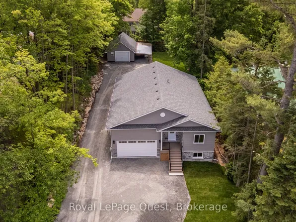 57 West Rd, Huntsville, ON P1H 1L4