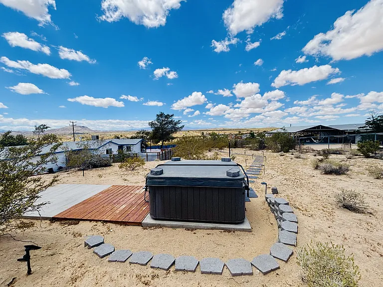 63208 Sandola Ln — Photo 28