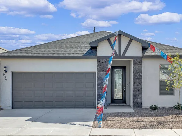 976 Aqueduct Ave, El Paso, TX 79932
