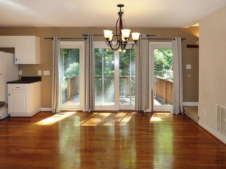 205 S English Hill Ln — Photo 5
