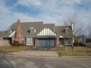 3030 SW Arrowhead Rd #1, Topeka, KS 66614