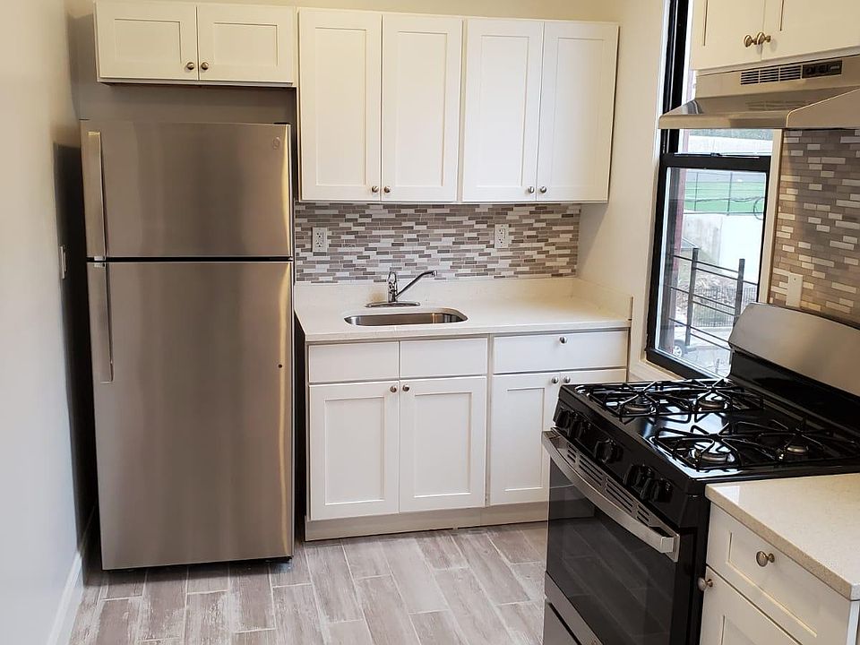 1st image of 251 Warburton Ave APT 2