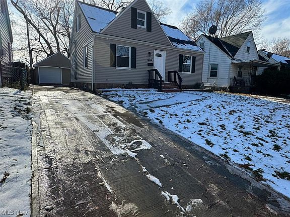 2nd image of 12217 Worthington Ave