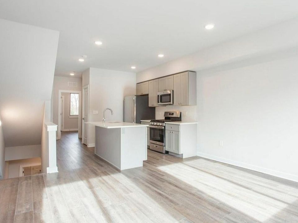 1st image of 3314 Mantua Ave