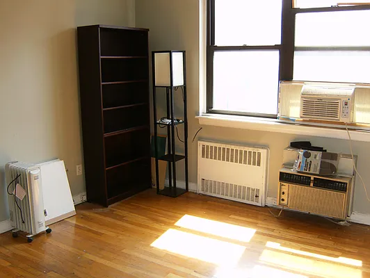 Rented by Sky Management | media 16