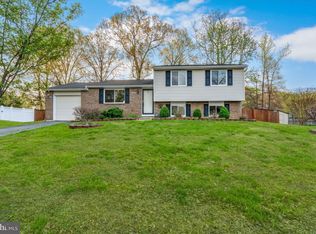 12008 Nevin Ln, Fort Washington, MD 20744