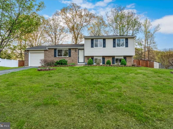 12008 Nevin Ln, Fort Washington, MD 20744