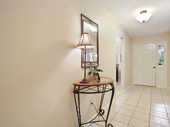 3rd image of 12692 Mills Ridge Ln