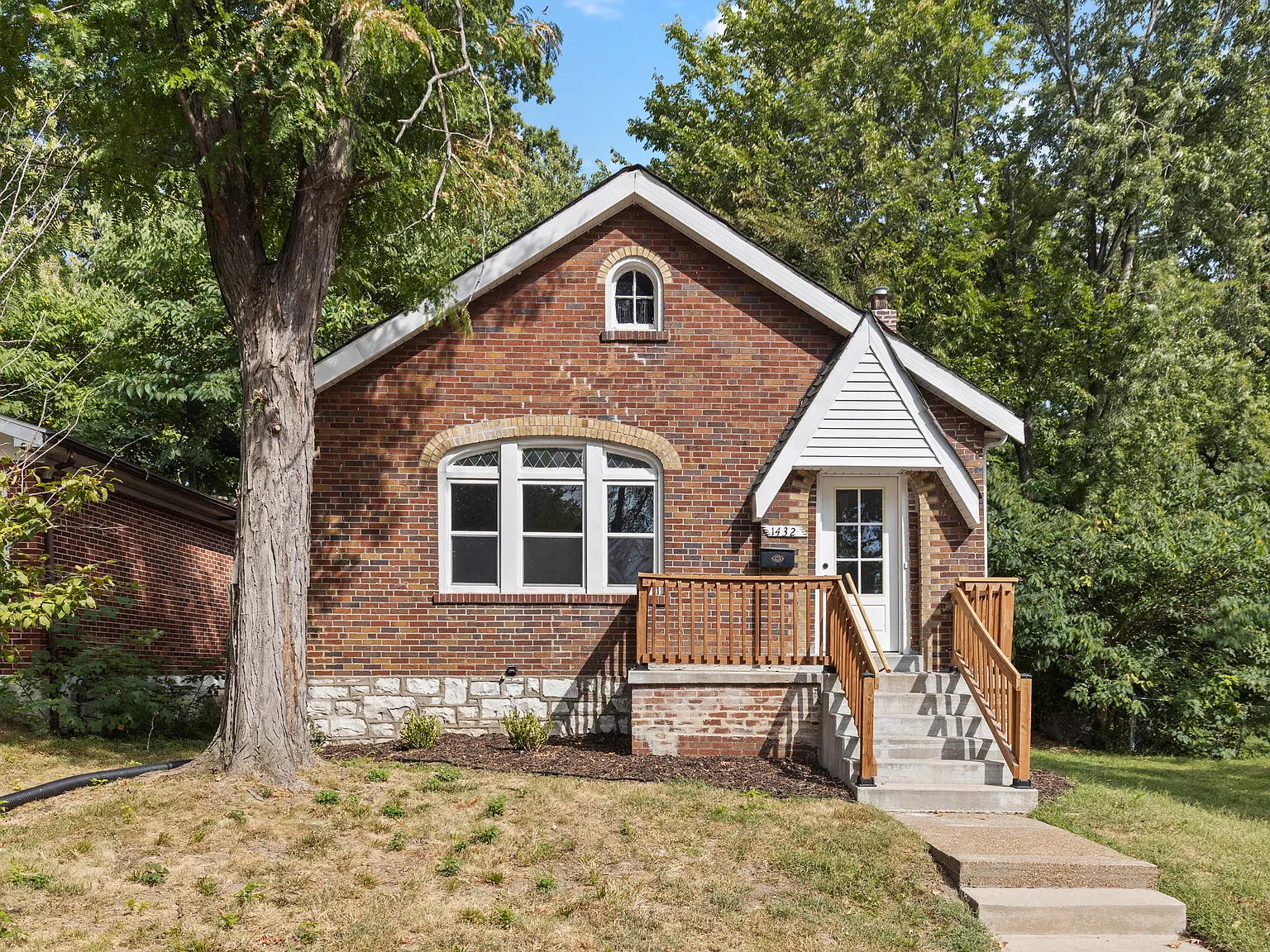 3 bed, 1500 sqft, $1,850 — Photo 1