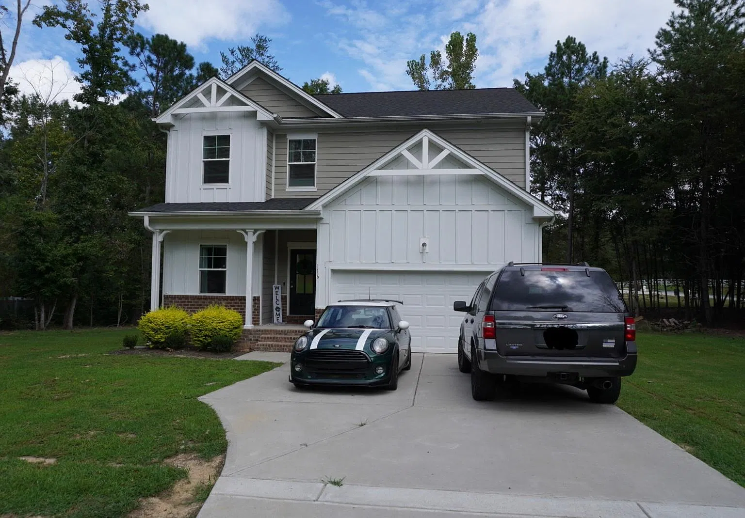 3 bed, 2.5 bath, 2264 sqft, $2,800 — Photo 2